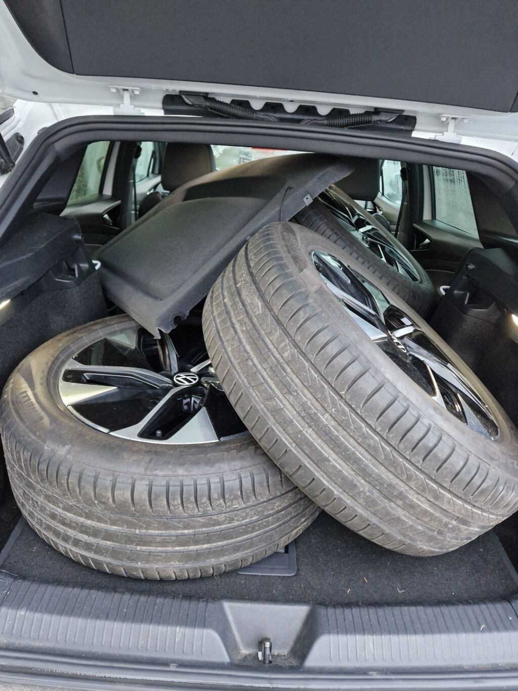 Volkswagen ID.4 2022 Valkoinen