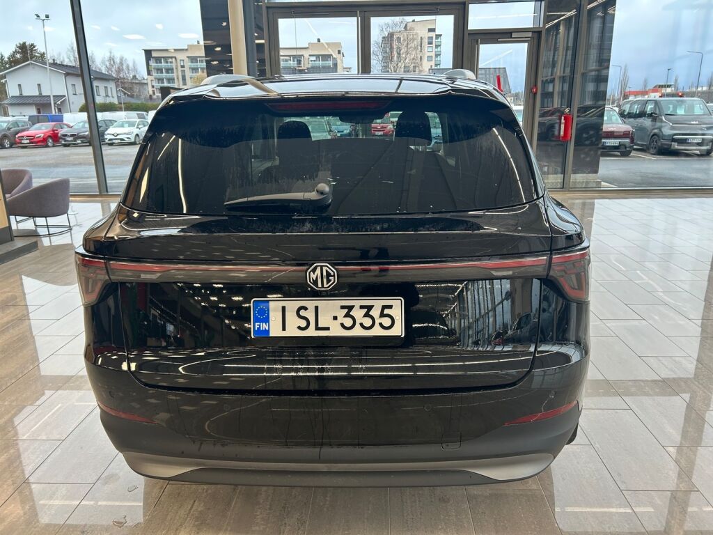 Mg MG5 2025 Musta
