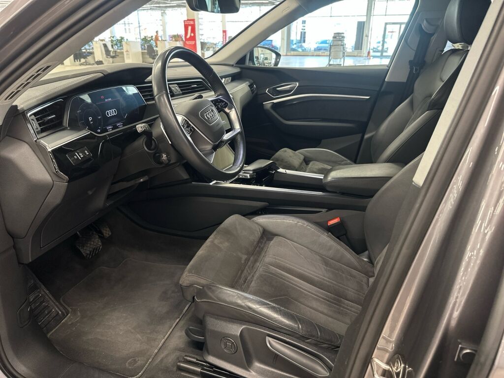 Audi e-tron 2020 Harmaa