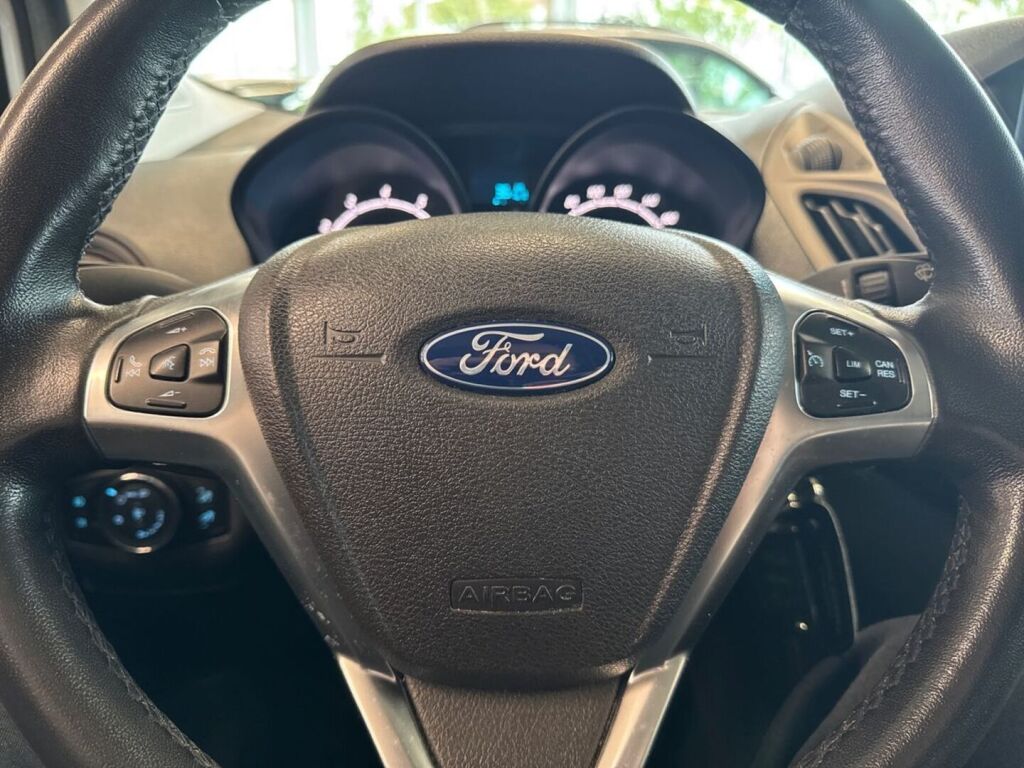 Ford Tourneo Courier 2020 Valkoinen