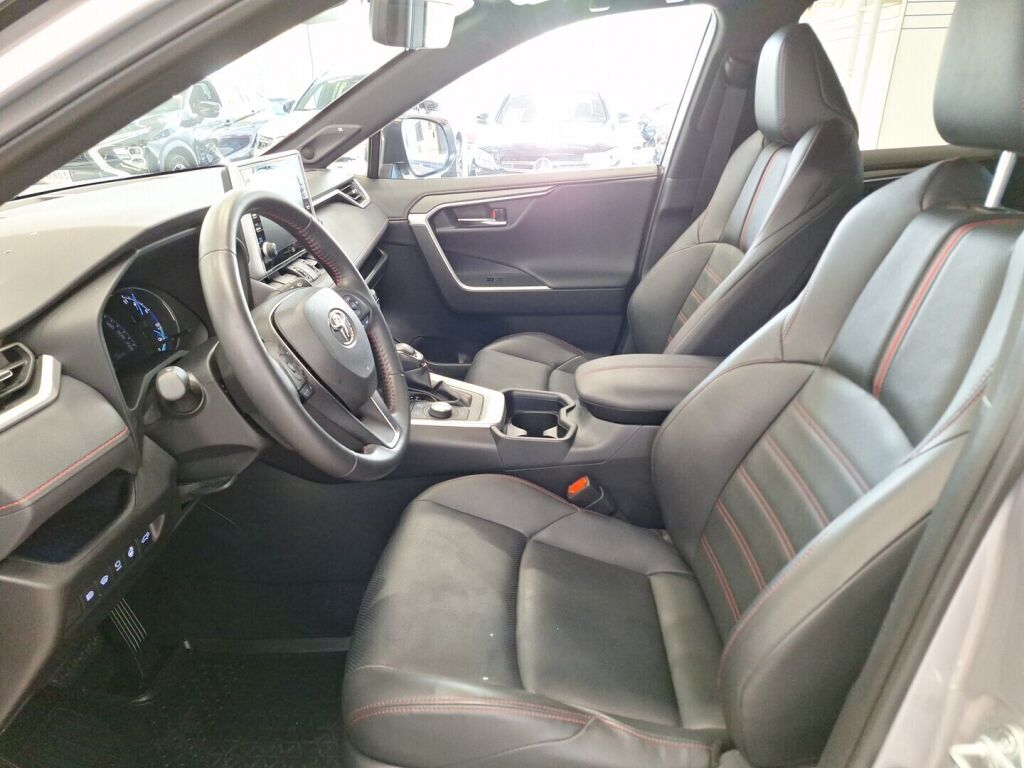 Toyota RAV4 Plug-in 2021 