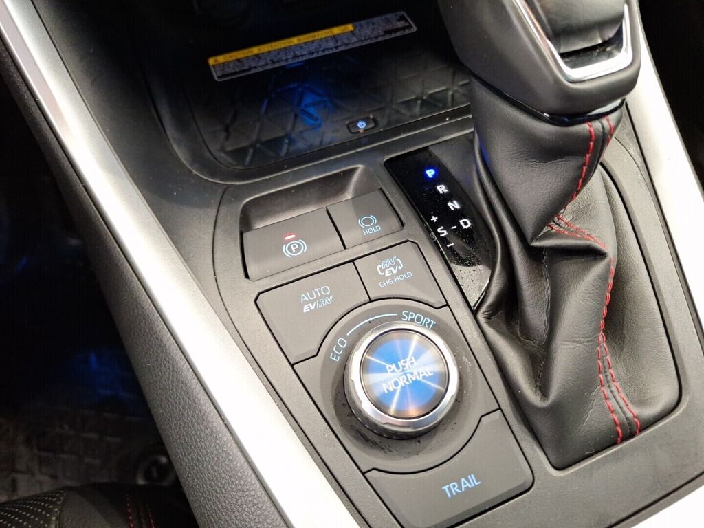 Toyota RAV4 Plug-in 2021 