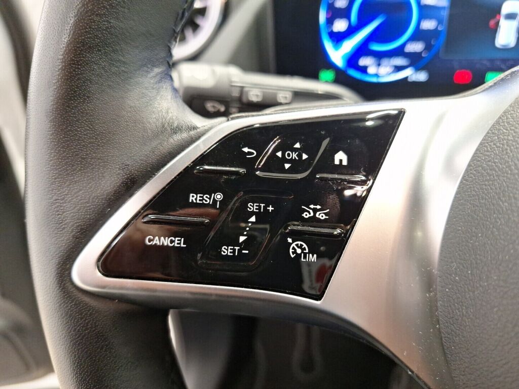 Mercedes-Benz EQA 2024 Valkoinen