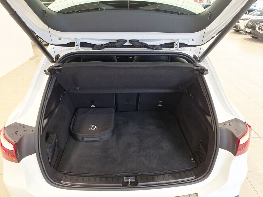 Mercedes-Benz EQA 2024 Valkoinen