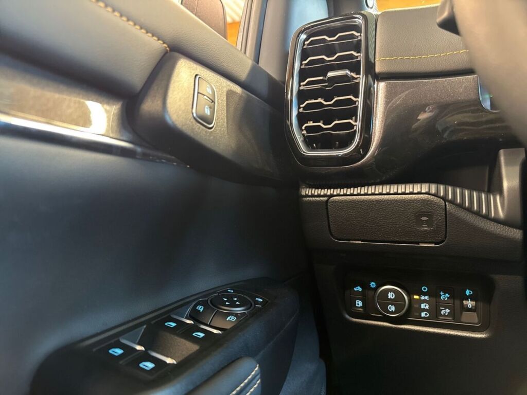 Ford Ranger 2025 Carbonized Gray