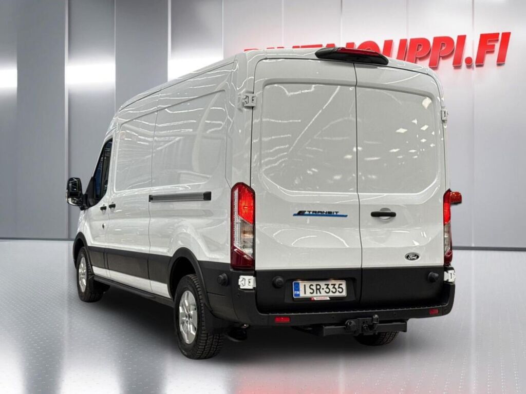 Ford Transit 2026 Frozen White