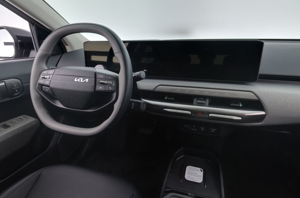 Kia EV4 2026 Musta