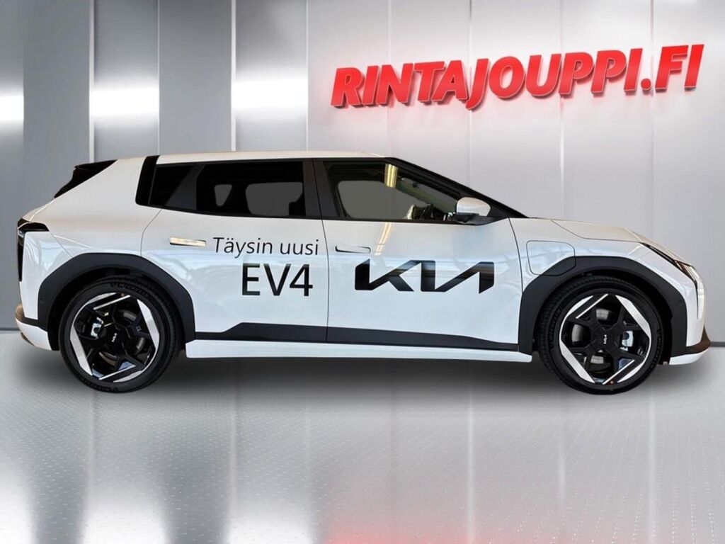 Kia EV4 2026 Valkoinen