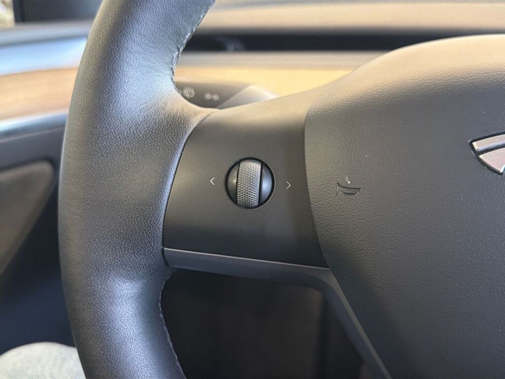 Tesla Model Y 2022 Valkoinen