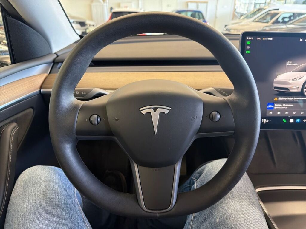 Tesla Model Y 2022 Valkoinen