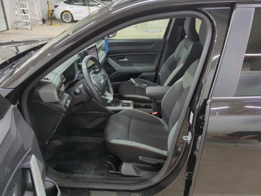 Dacia Bigster 2025 Musta