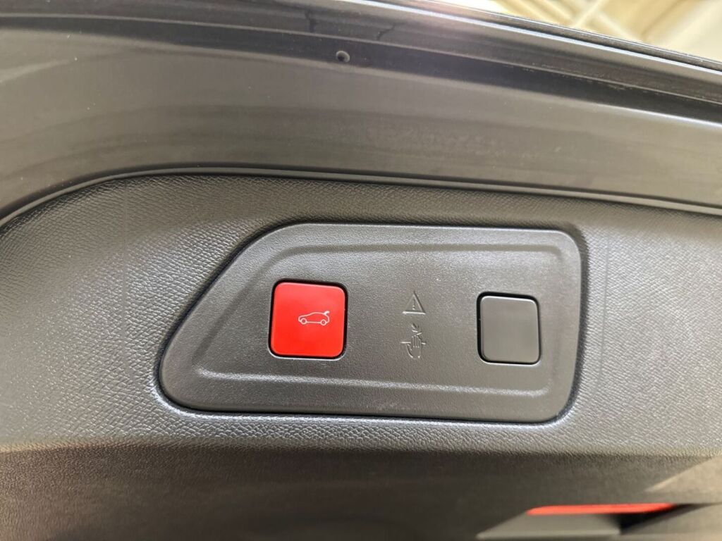 Citroen C5 Aircross 2024 Musta