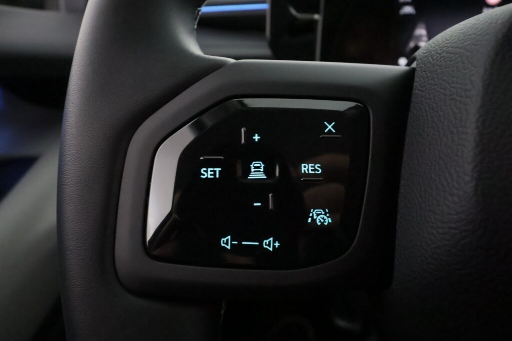 Ford Explorer 2026 Harmaa