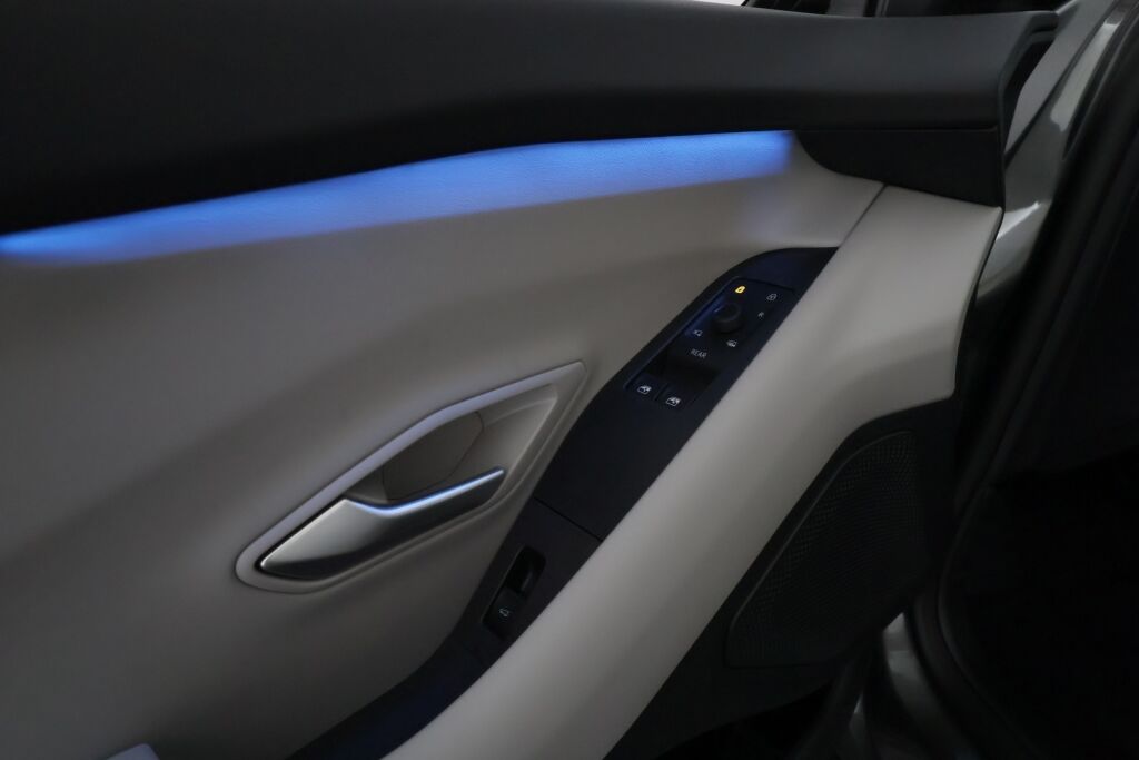 Ford Explorer 2026 Harmaa