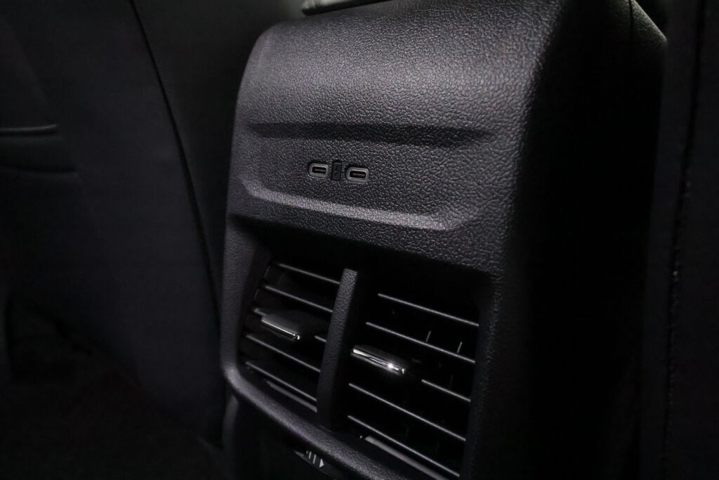 Ford Explorer 2025 Harmaa