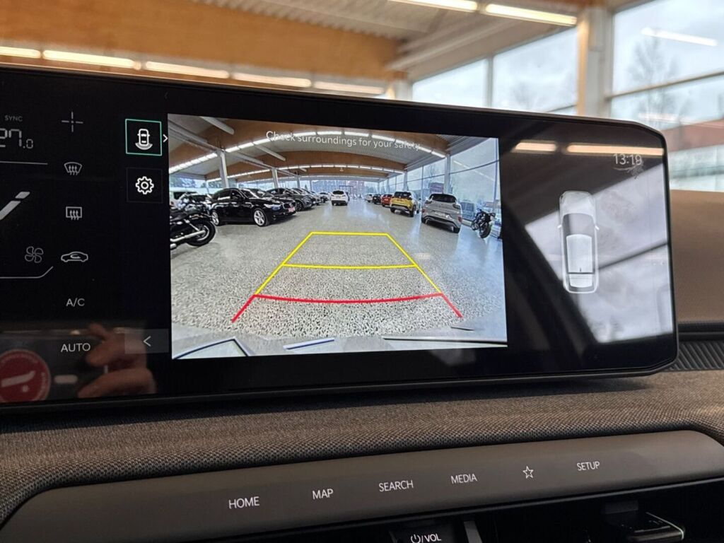 Kia EV4 2026 Valkoinen