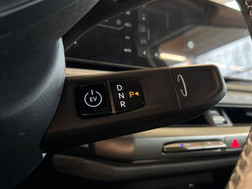 Kia EV4 2026 Valkoinen