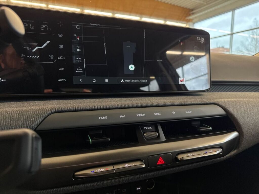 Kia EV4 2026 Valkoinen