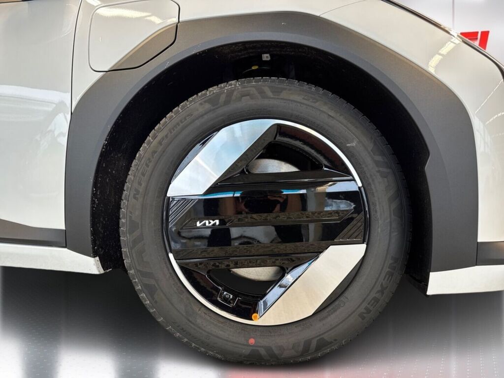 Kia EV4 2026 Valkoinen