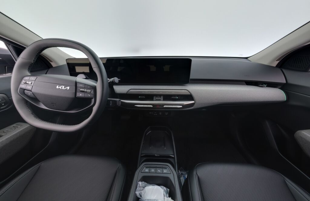 Kia EV4 2026 Harmaa