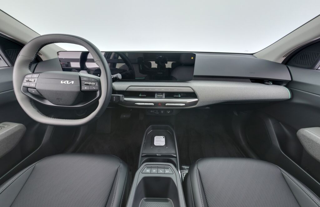 Kia EV4 2026 Harmaa