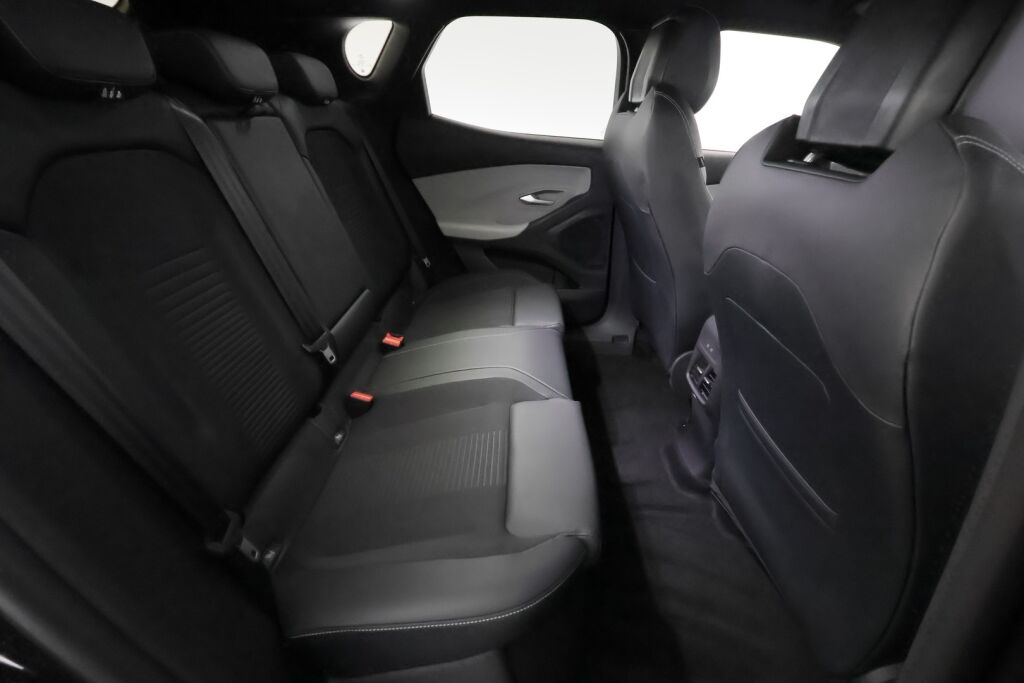 Ford Capri 2025 Musta