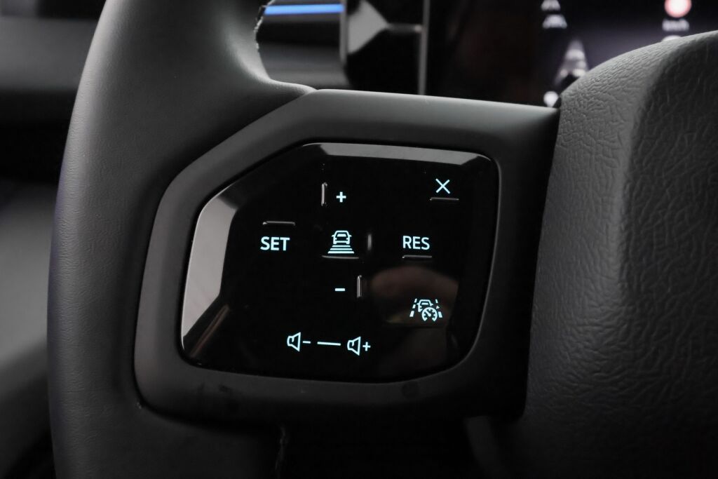 Ford Capri 2025 Musta