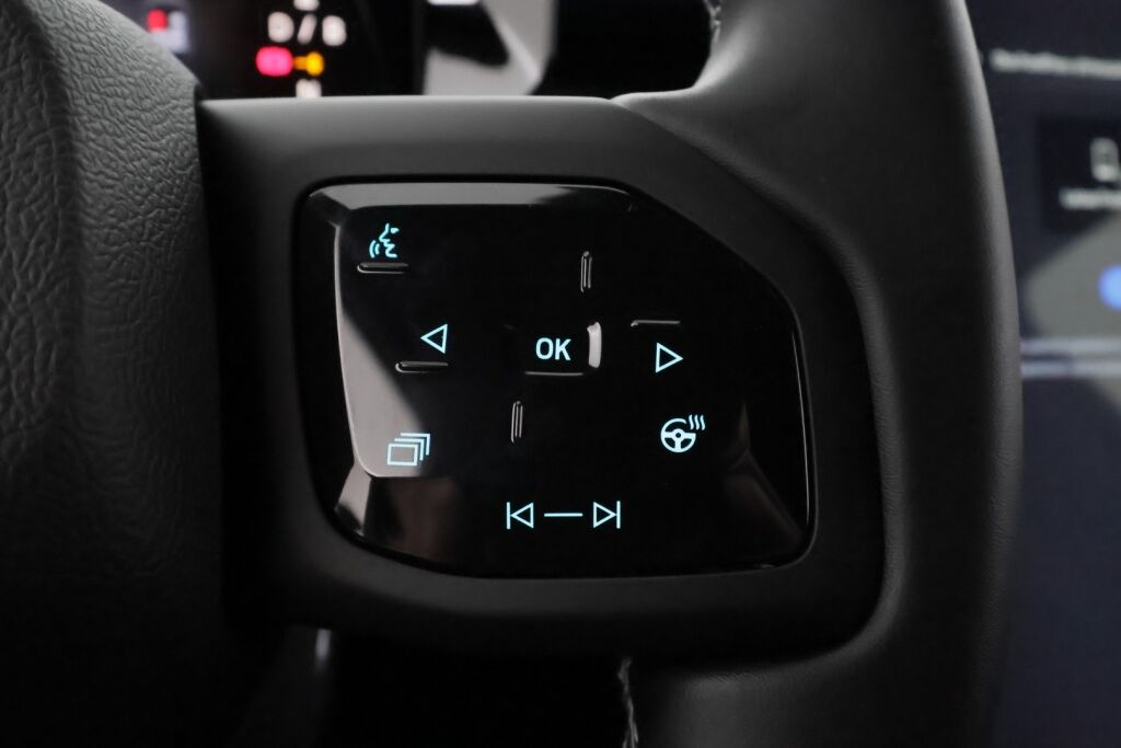 Ford Capri 2025 Musta