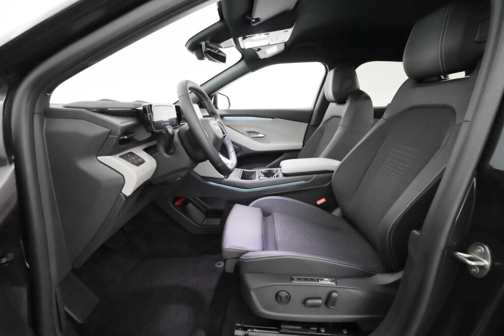 Ford Capri 2025 Musta