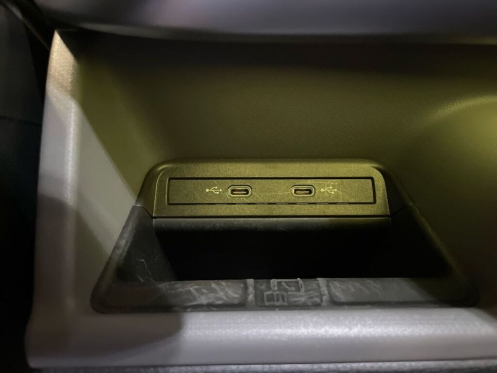 Volkswagen ID. Buzz 2023 Valkoinen