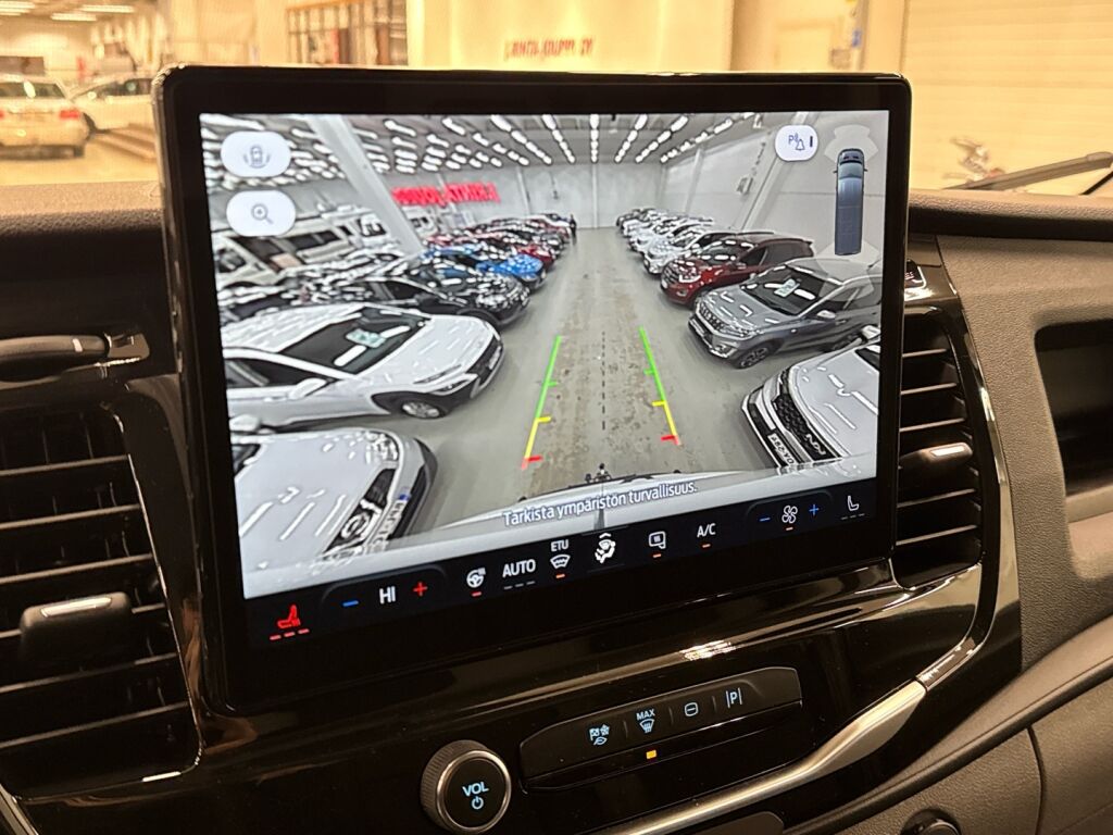 Ford Transit 2025 Frozen White