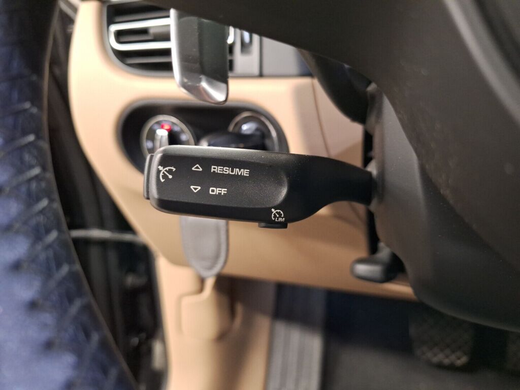 Porsche Macan 2018 Musta