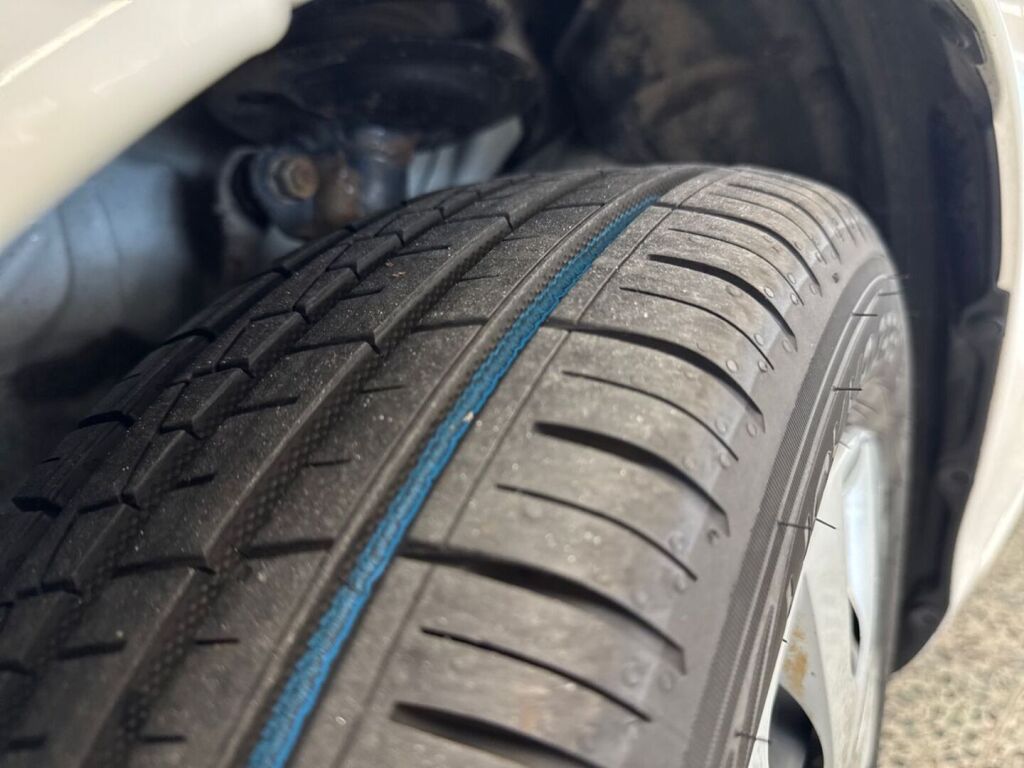 Toyota Yaris 2020 Valkoinen