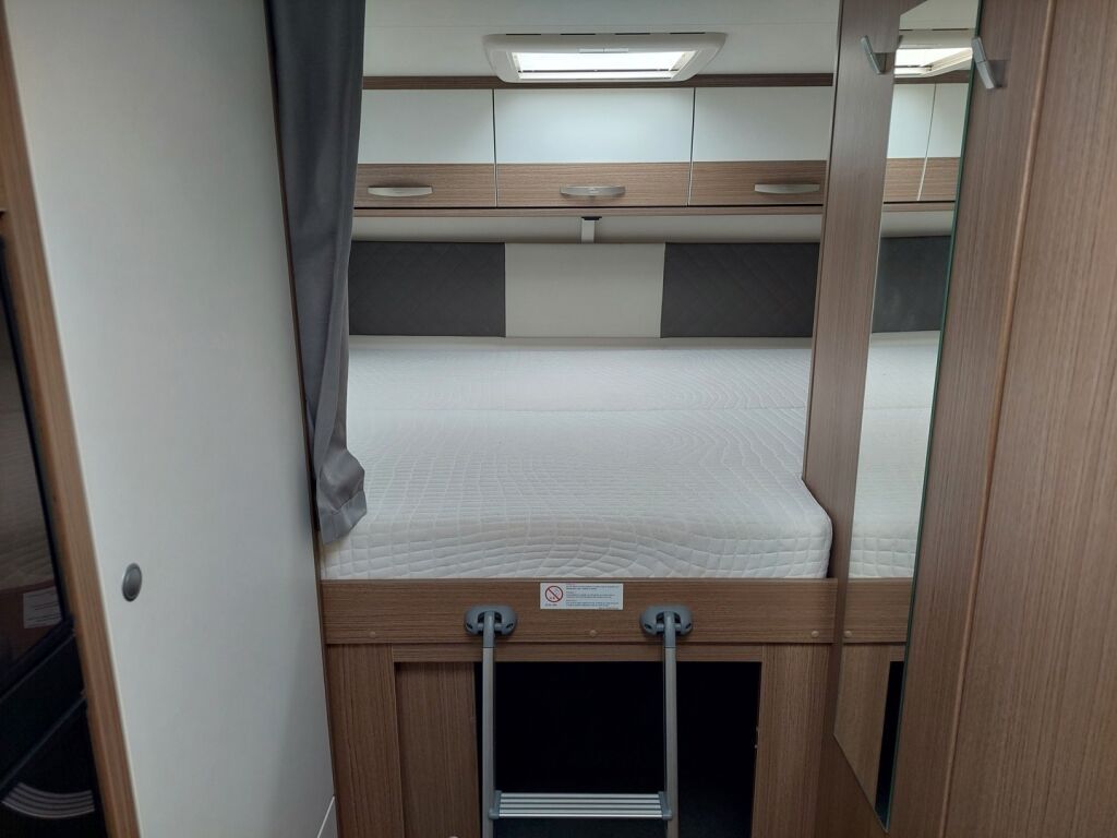 Carado A 464 2021 Valkoinen