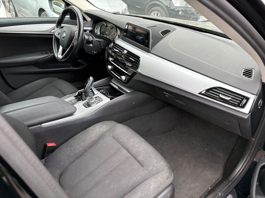 BMW 530 2019 Musta