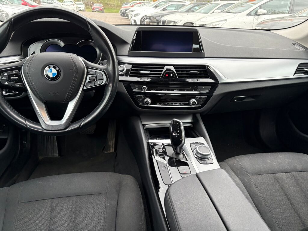 BMW 530 2019 Musta
