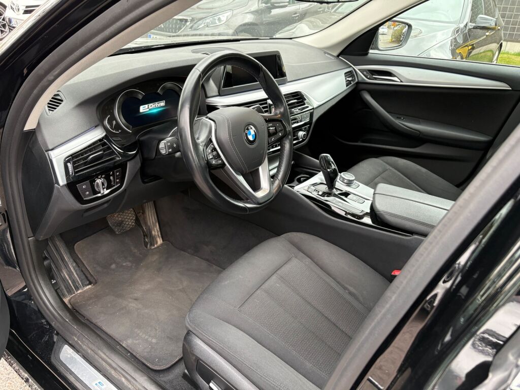 BMW 530 2019 Musta
