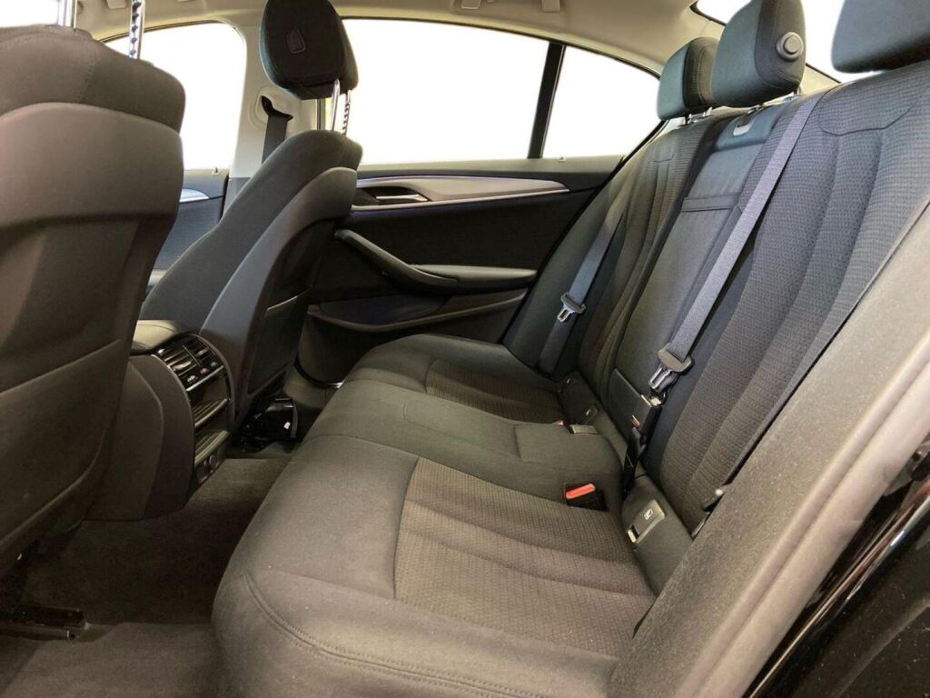 BMW 530 2019 Musta