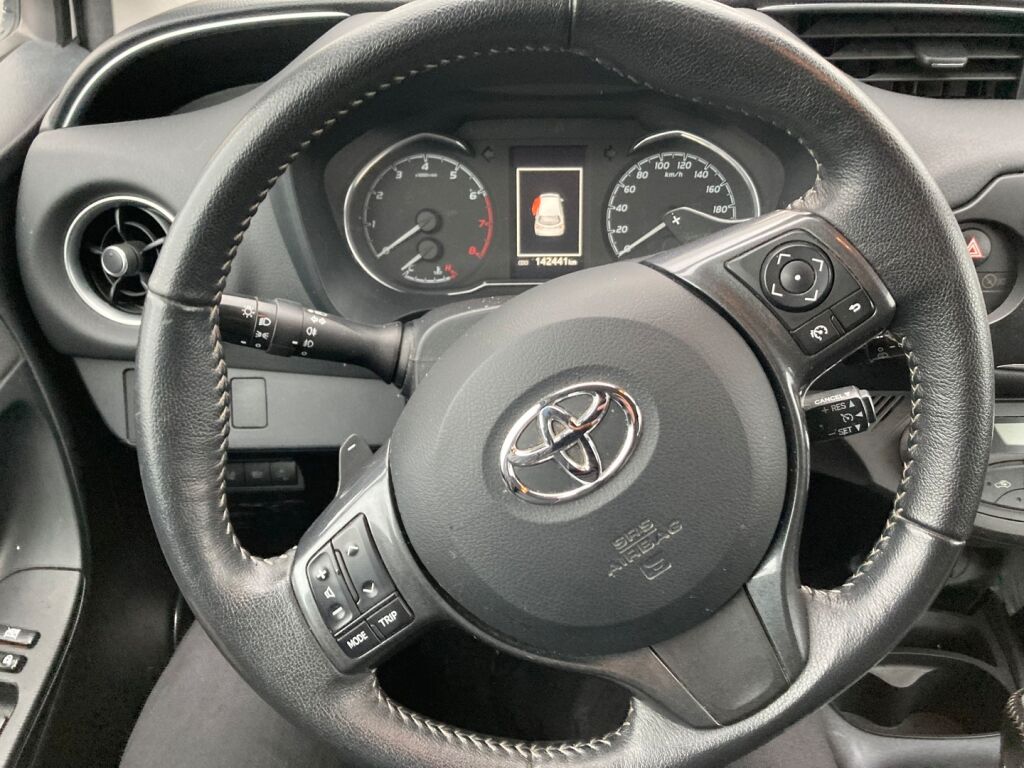 Toyota Yaris 2020 Valkoinen