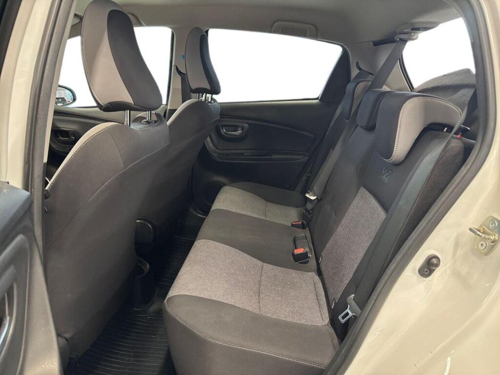 Toyota Yaris 2020 Valkoinen