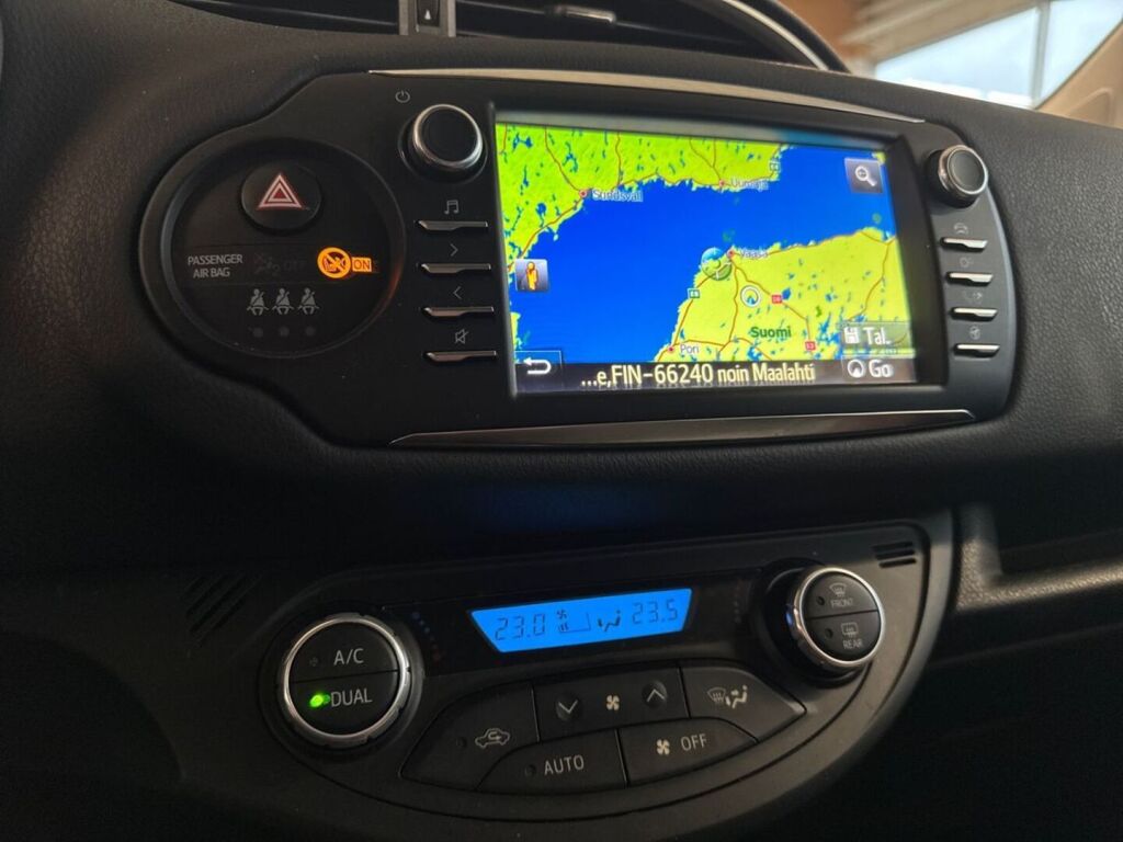 Toyota Yaris 2020 Valkoinen