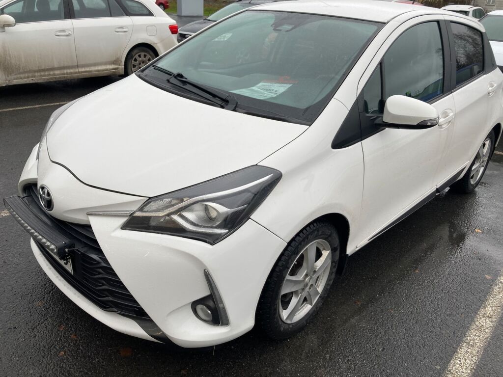 Toyota Yaris 2020 Valkoinen