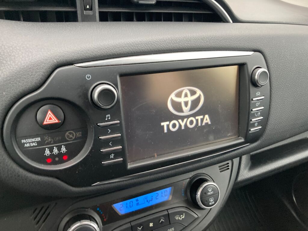 Toyota Yaris 2020 Valkoinen