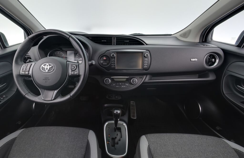 Toyota Yaris 2020 Valkoinen