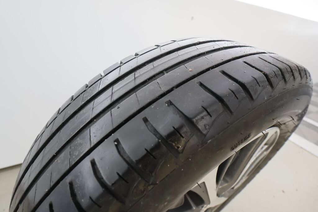 Toyota Yaris 2020 Valkoinen