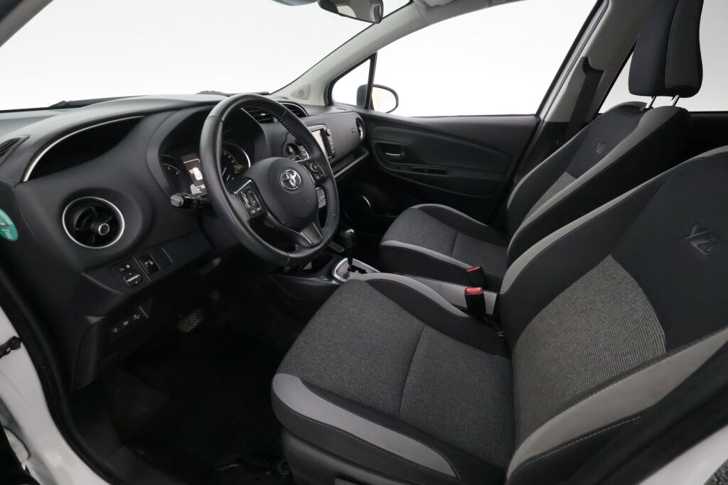 Toyota Yaris 2020 Valkoinen