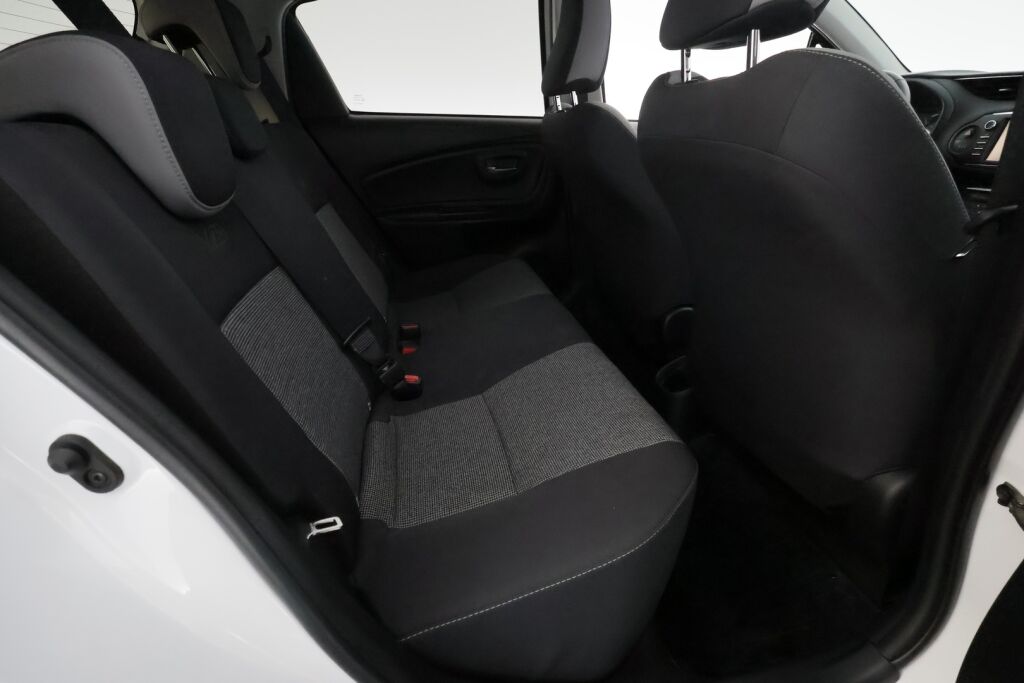 Toyota Yaris 2020 Valkoinen