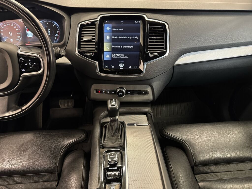 Volvo XC90 2017 Musta