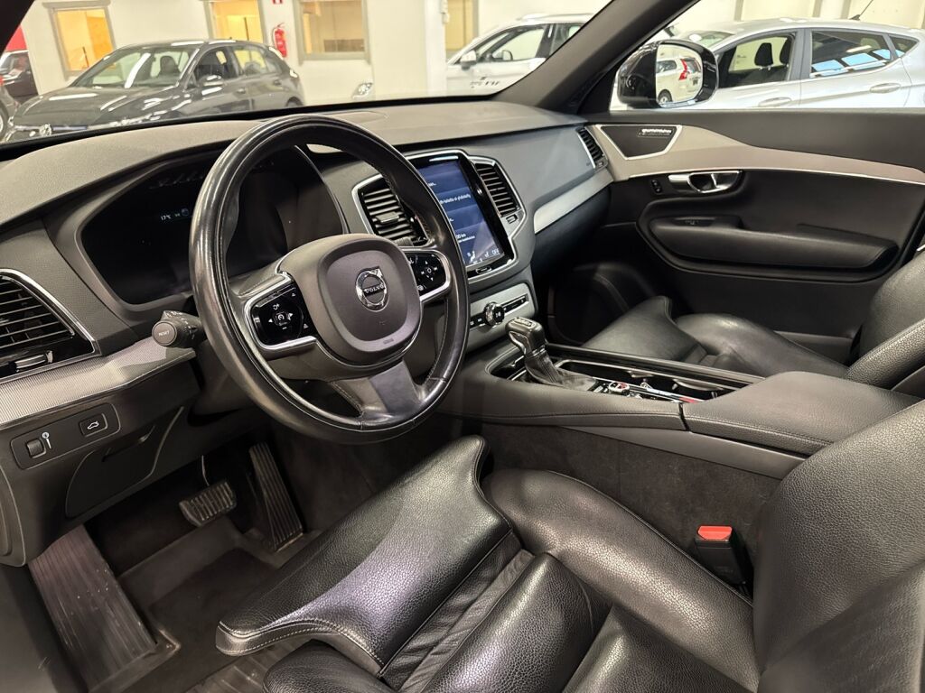 Volvo XC90 2017 Musta