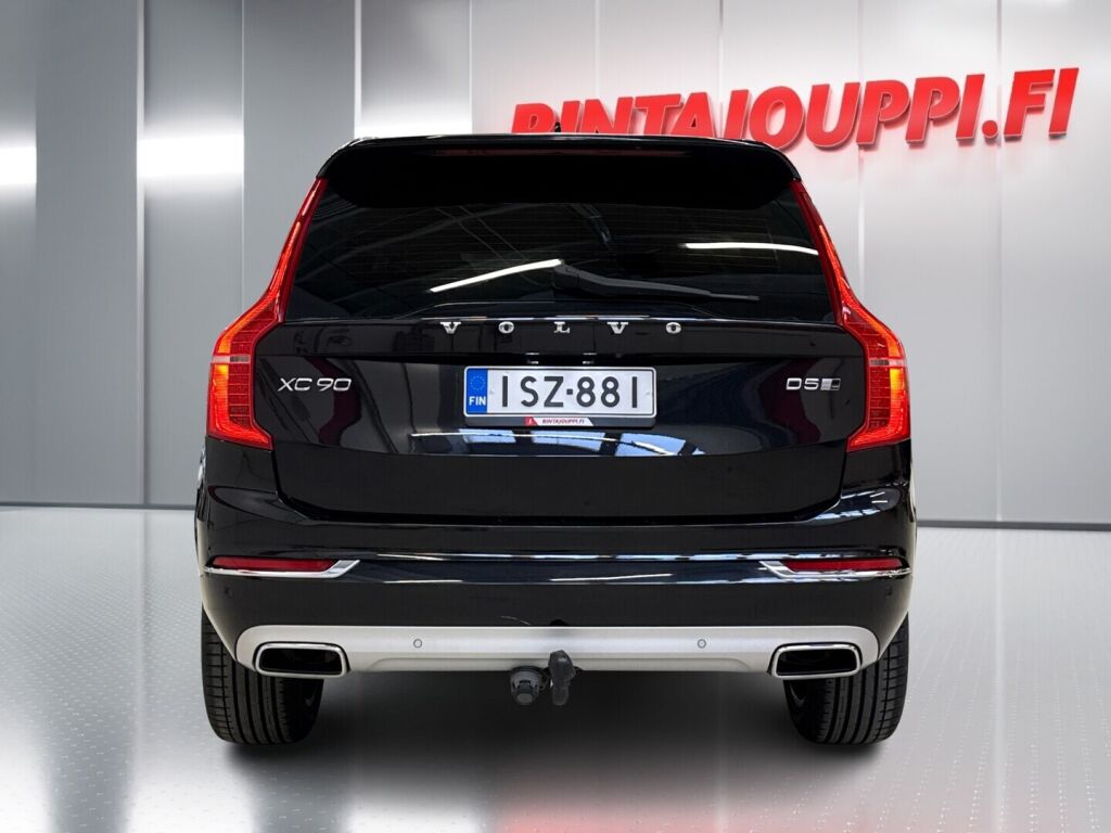 Volvo XC90 2017 Musta